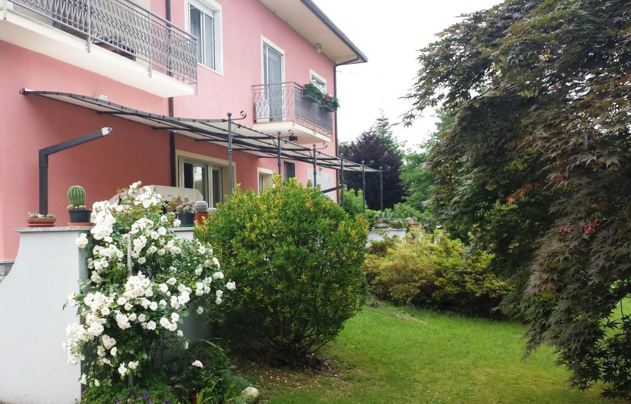 La Rosa Tra I Laghi B&B Meina Buitenkant foto